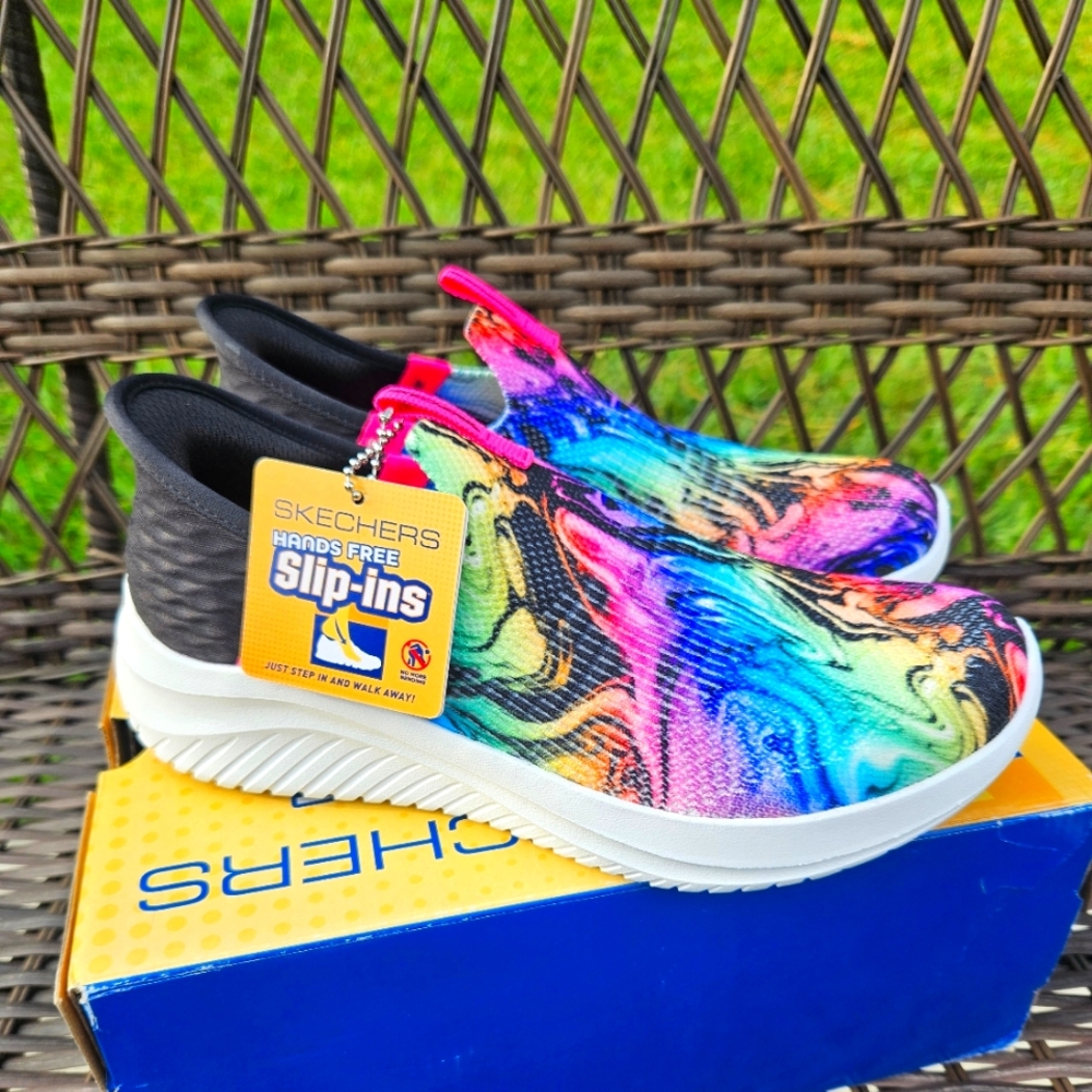 NWT IOB Girls Skechers Slip-ins size US 2 Ultraflex rainbow combo swirl blk